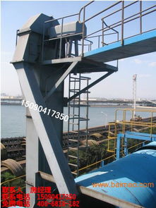 化肥廠專用提升機(jī) 從低處往高處高效輸送尿素與有機(jī)肥的解決方案